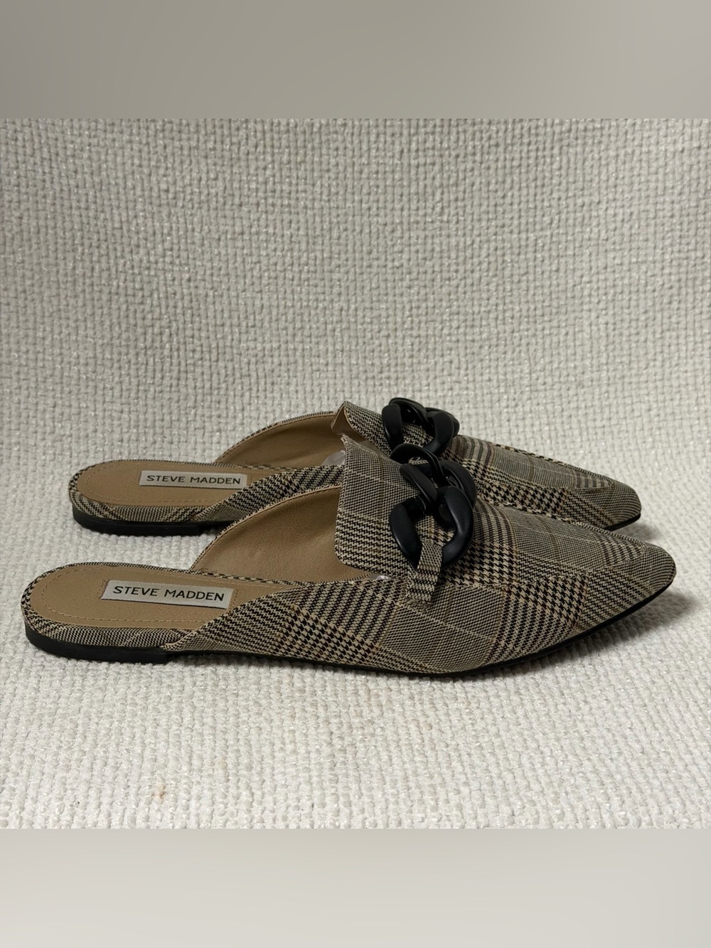 Steve Madden Fleur Plaid Pointed-Toe Mules with Black Chain Accent Sz 8.5 - Picture 3 of 6